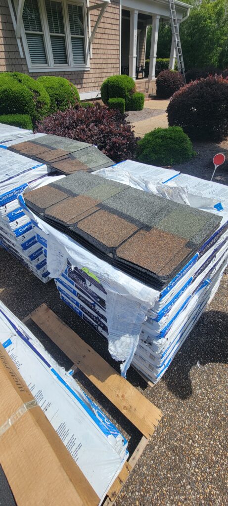 CertainTeed Grand Manor designer shingle